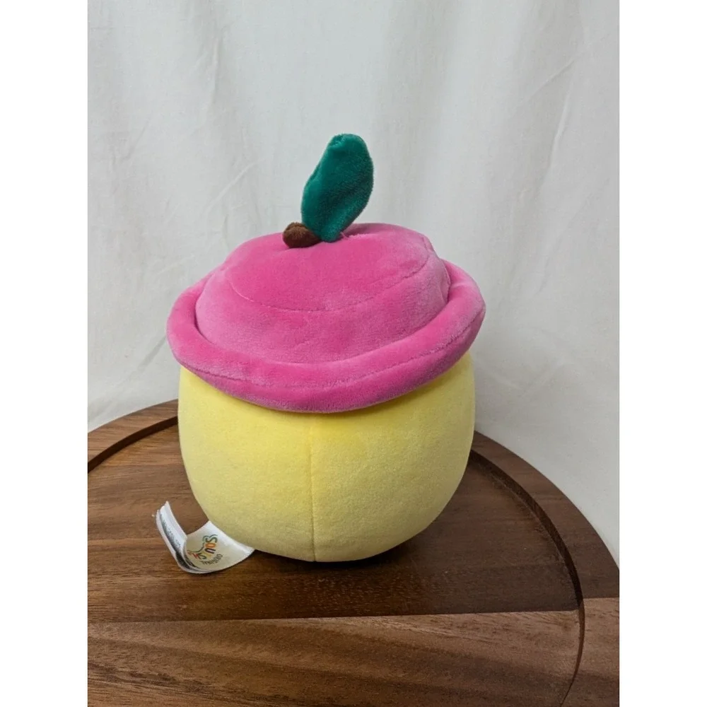 Squishmallows Gala Giffin,Squishmallows Leticia the Lemon,‎ 4